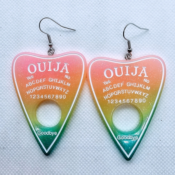 Planchette / Ouija Earrings! Hypo-Allergenic Hook Earrings - Picture 4 of 6